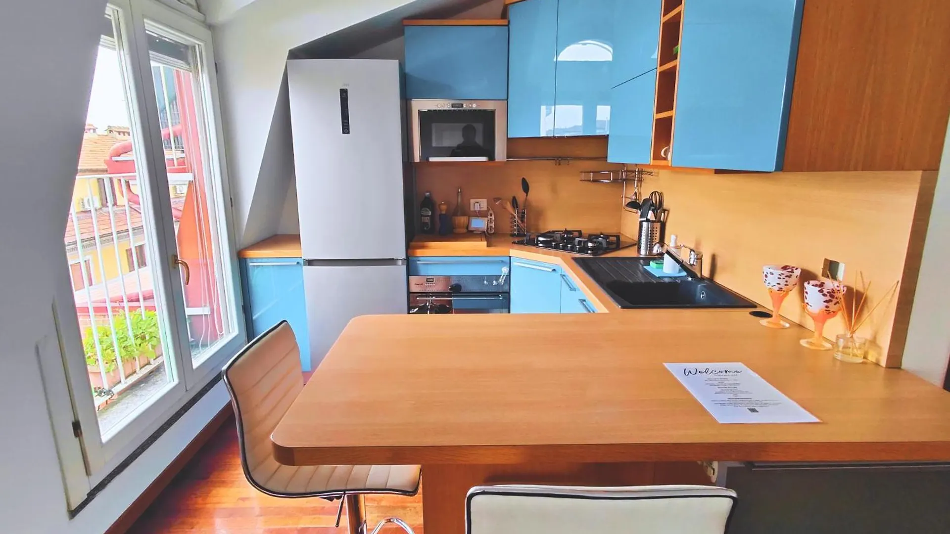 Urban Attic Isola District Apartment Milan Italy